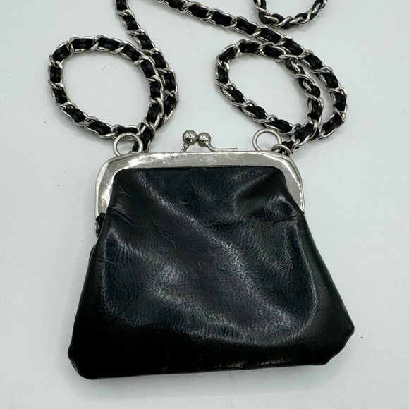 Express vintage Y2K black faux leather kiss lock chain strap small crossbody - Picture 3 of 12